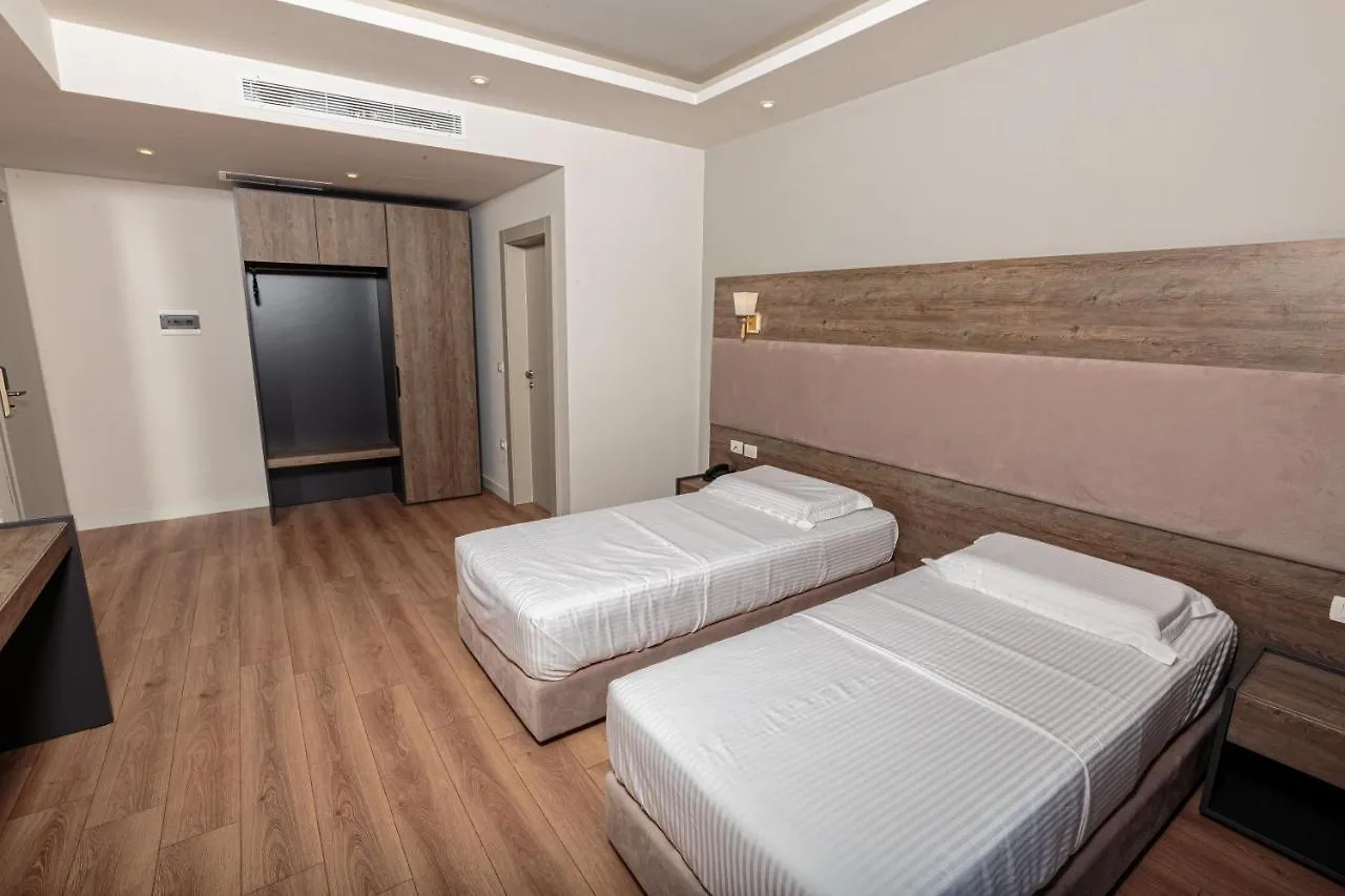 ****  Real Hotel Vlorë アルバニア