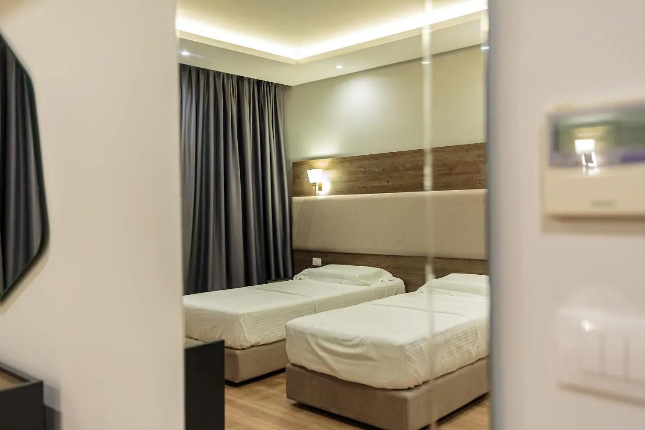 Real Hotel Vlorë 4*,  アルバニア