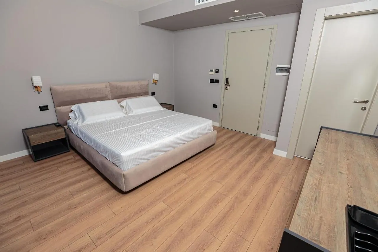 Real Hotel
